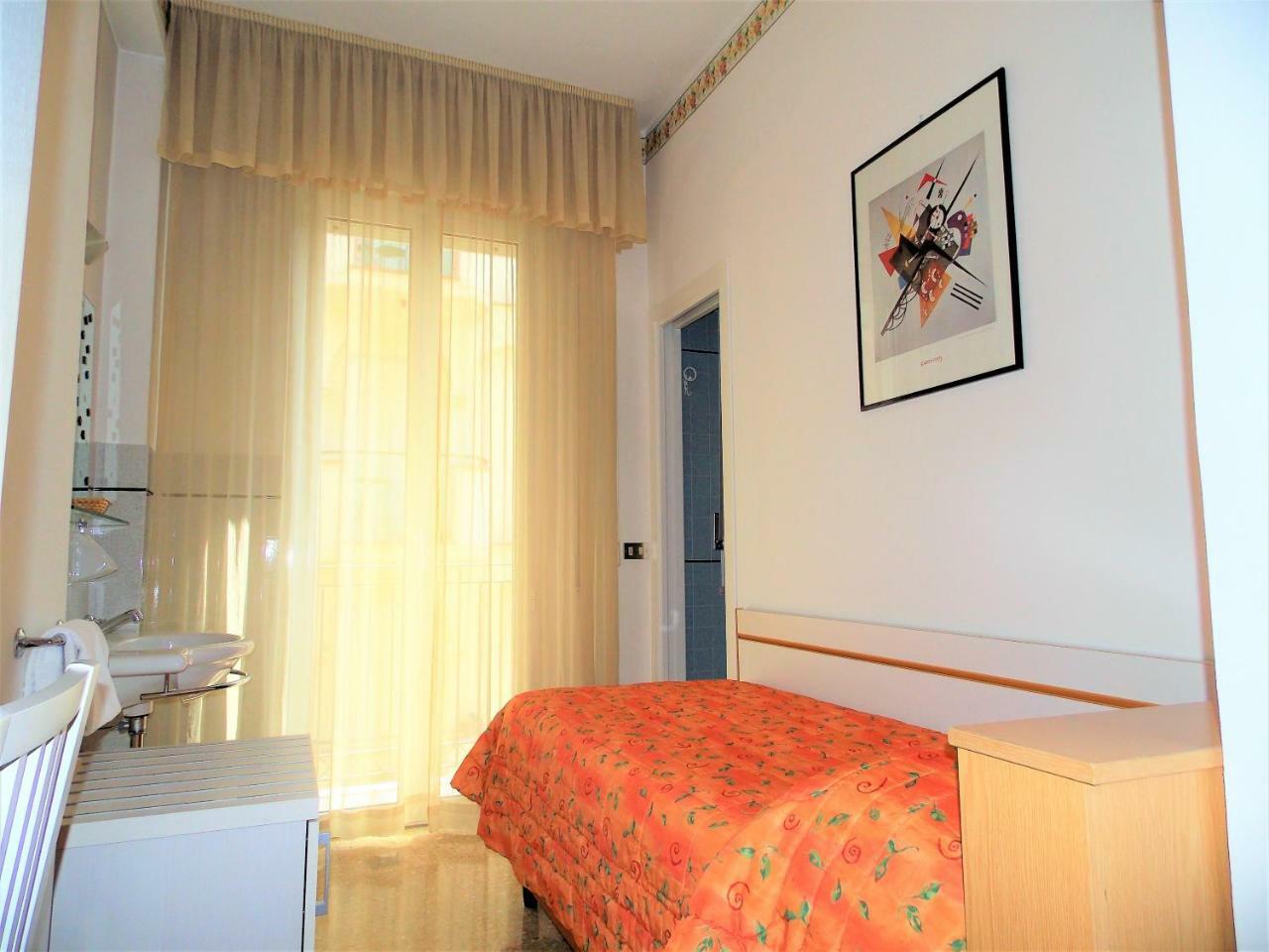 Hotel Cobalto Rimini Exterior photo